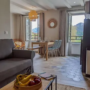  Appartement L'instant Paquier 3 Etoiles - Vieille Ville, Face Au Lac, 6 Personnes